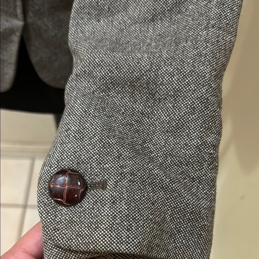 Banana Republic Size 2 Brown button down Blazer!! - Picture 10 of 14